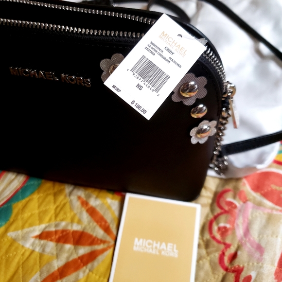 MICHAEL KORS BLACK DRESSY CROSSBODY - Picture 2 of 4